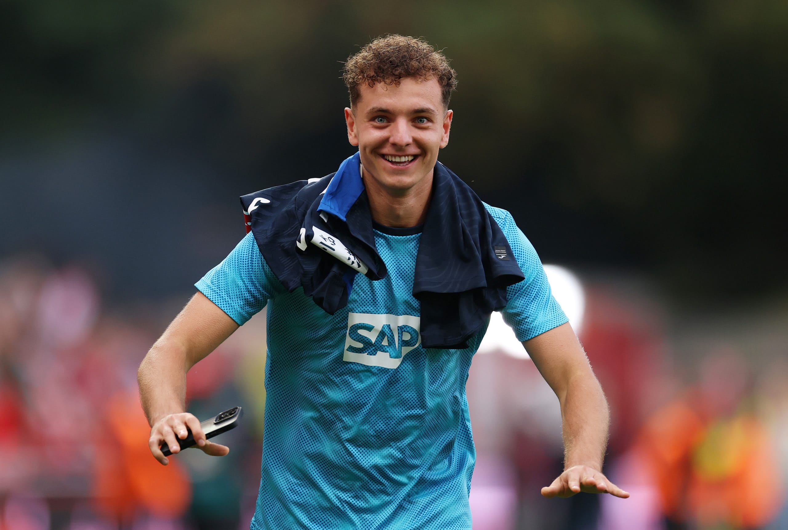 Rumor Barcelona memantau Fisnik Asllani